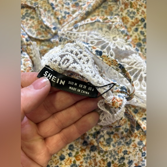 Shein flower print size medium Spagetti strap with tags - Picture 5 of 6